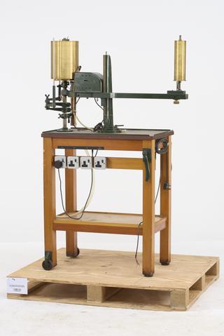 Kymograph mounted on a trolley and powered by mains electricity