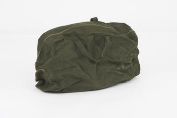 Large holdall for Mark II explosive ordnance disposal suit and Mark II helmet