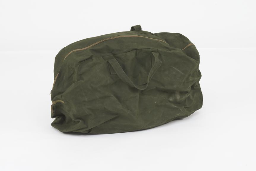 Large holdall for Mark II explosive ordnance disposal suit and Mark II helmet