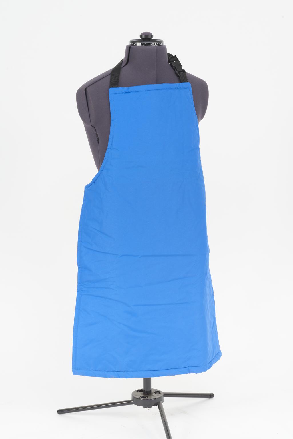 Cryo-apron for protection against extreme cold