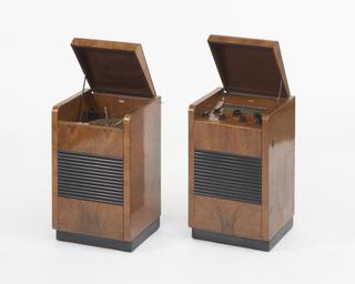 RGD 750C CONSOLE RADIO