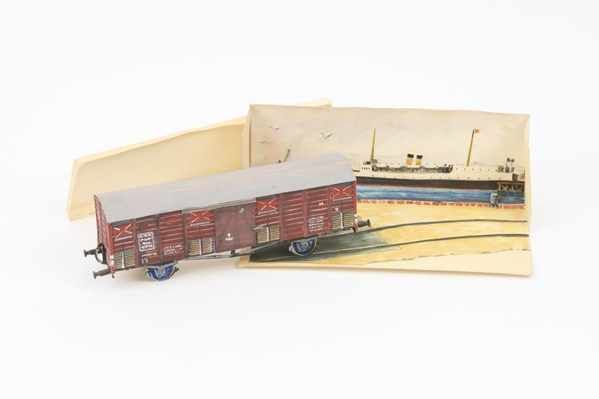 Box to Model "PLM" fish van in diorama of Dunkerque Harbour, 1981