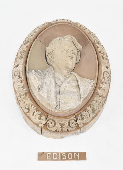 Bas-relief of Thomas Edison