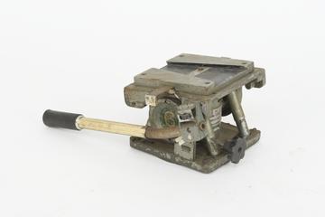 Vinten Mk1 pan and tilt head