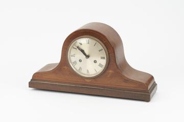 Mantlepiece clock, c.1930