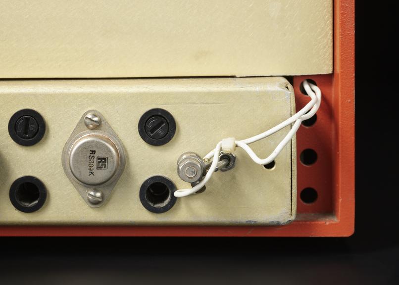 A System 85, Real-Time Ultrasound Scanner Unit.