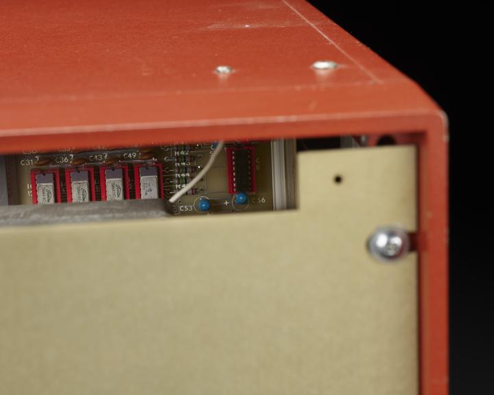 A System 85, Real-Time Ultrasound Scanner Unit.