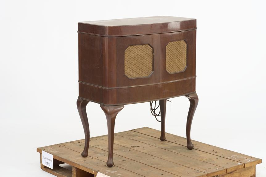 McMichael radiogram, model 365, c. 1935