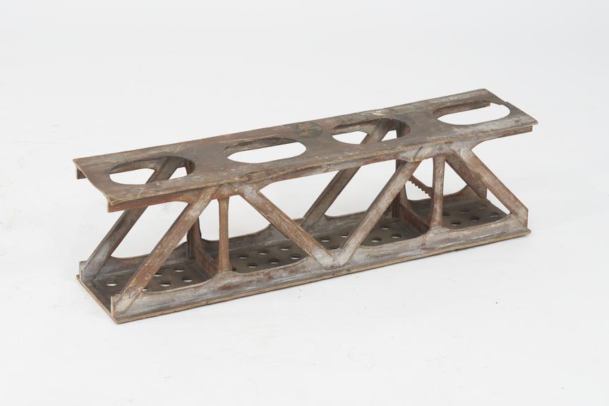 airship walking way girder