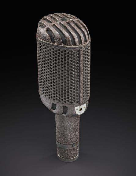 STC 4033-A Microphone