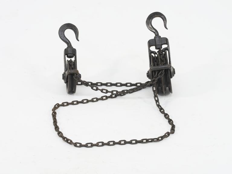Set of Chain Tackle