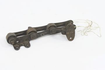 Short length Bagshawe's interlocking bolted roller chains No. 194
