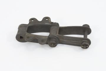 Short length Bagshawe's "BB" steel bushed chains No. 600 showing K2 attachment link