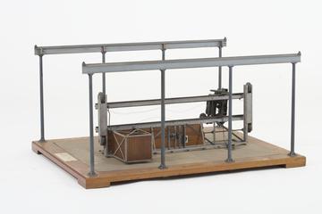 Model of overhead electric crane