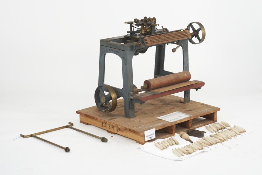 Candlewick plaiting machine