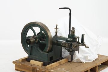 "Ideal" gas engine, c. 1892
