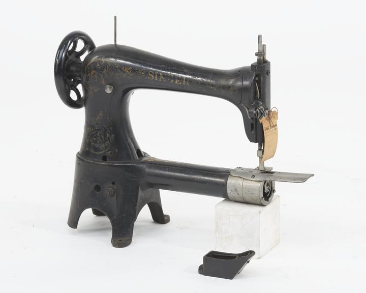 industrial sewing machine