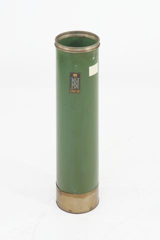 Revolving can for collecting and transporting slivers