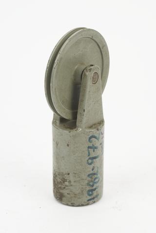 Weight with pulley