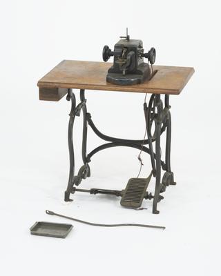 glove sewing machine