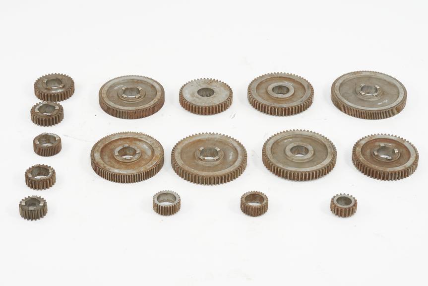 16 change gears (another 4 in the lathe)