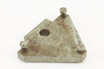 Made-up 3 point support probably for microscope