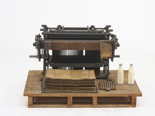 De Voge Jacquard loom mechanism and cards for weaving labels