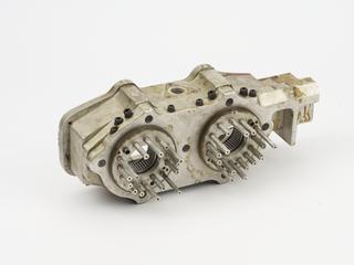 Valve gear housing