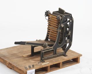 Dobby mechanism (full size) by Platt Brothers and Company Ltd.