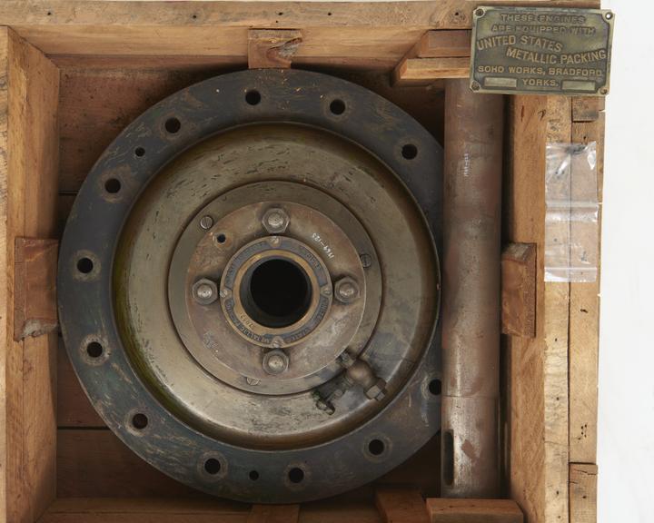 Cylinder cover