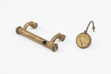 2 detached items