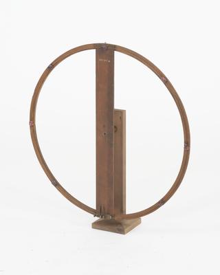 Replica of Hertz circular resonator