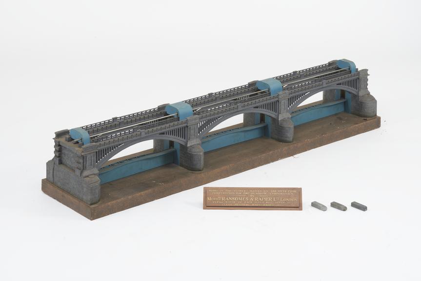model, scale 1:48