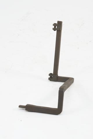 An iron bar with 4 elbows