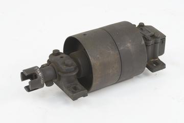 Shaft with fast & loose pulleys