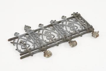 Cast iron railing with three fixing posts (all have lead settings)