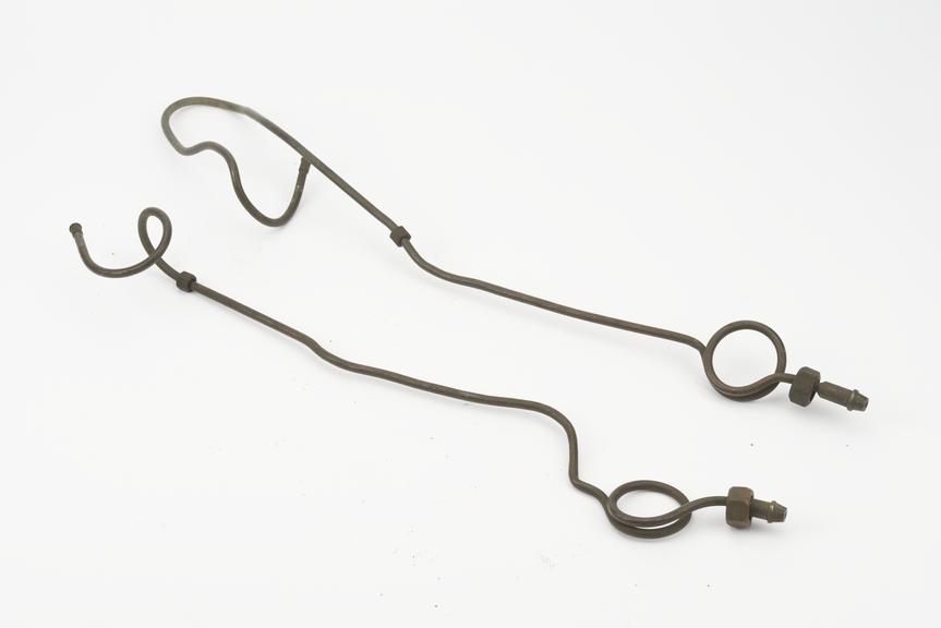 Pair of copper syphon-pipes to pressure gauges