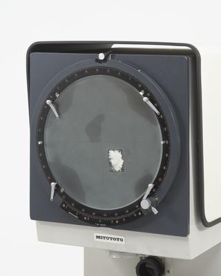 Day Bright Projection Screen Model 172-191 by Mitutoyo.