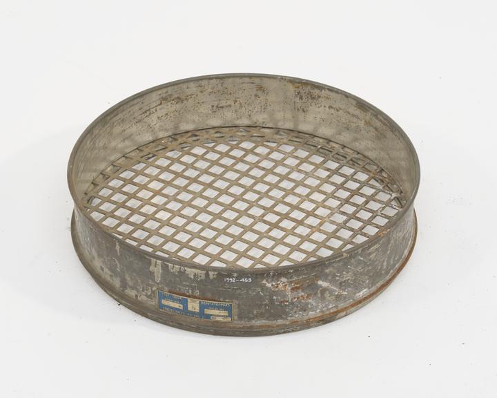 British Standard sieve to "BS 410" of tinned steel