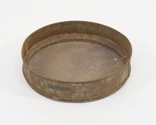 British Standard sieve to "BS 410" of tinned steel