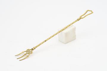 Brass toasting fork with 3 prongs and loop handle