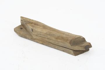 One small brace with tenons