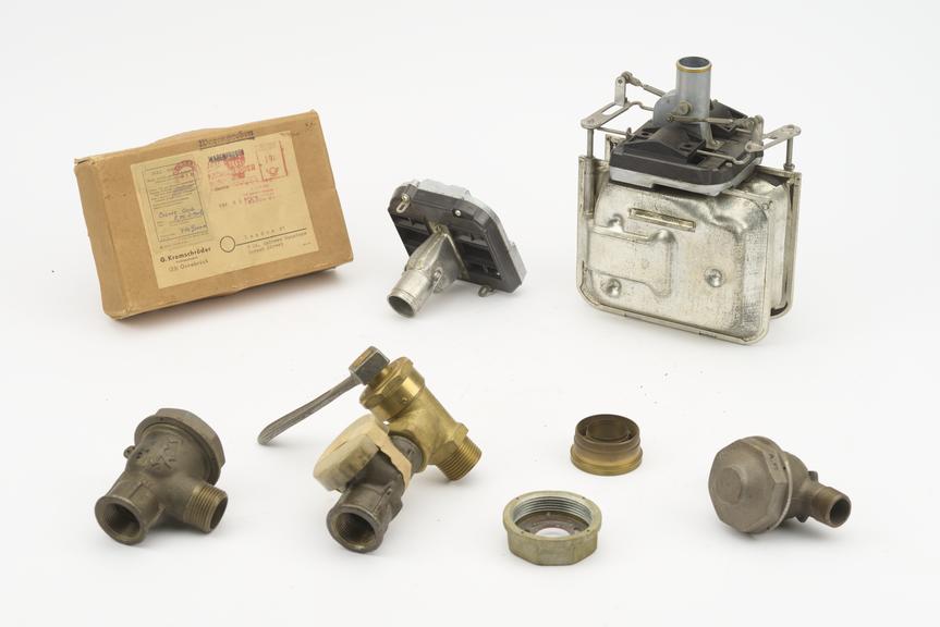 Mechanism for single concentric conection gas meter