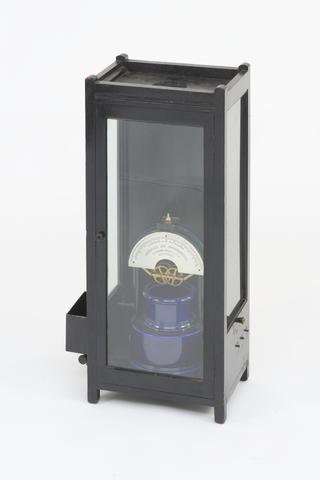 Lowe jet photometer, c.1860.