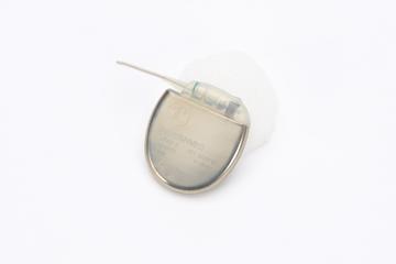 Implantable cardiac pacemaker by Telectronics