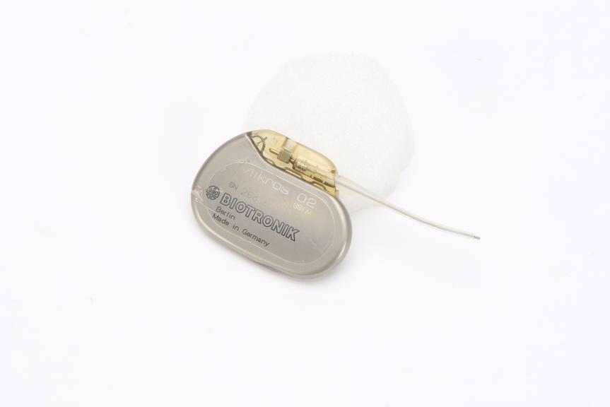 Mikros 02 single chamber implantable cardiac pacemaker