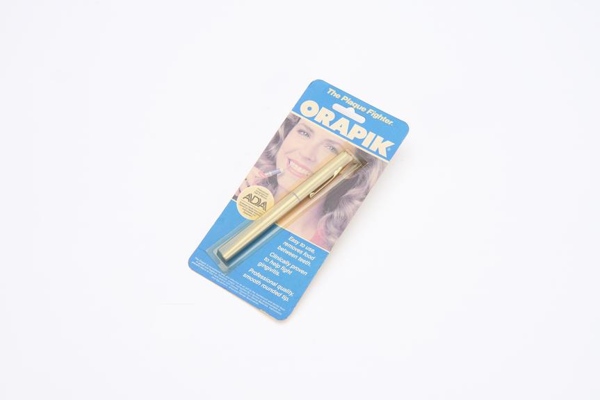 "Orapik" pocket toothpick