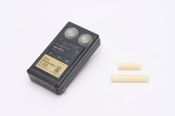 Hand-held roadside breathalyser