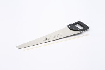 Hardpoint saw from a general-purpose handyman's kit