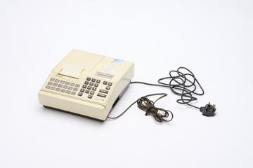 Electronic payment terminal for electronic funds transfer at point of sale